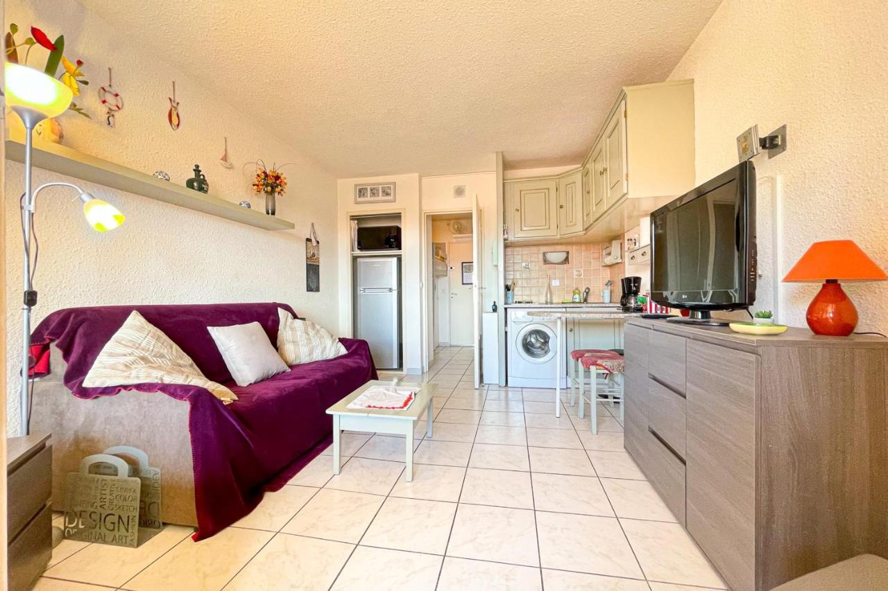 Bright Apartment With Pool Fréjus المظهر الخارجي الصورة